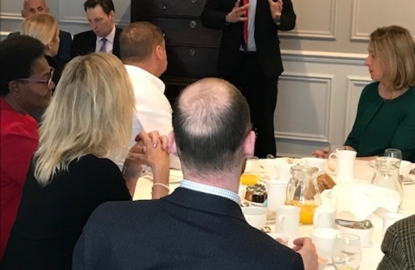 Nigel Huddleston MP addressing business breakfast at Lygon Arms