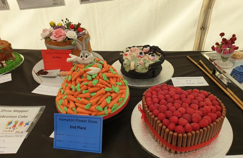 Cakes at Nigel at Hampton Flower Show