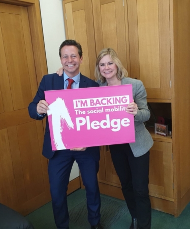 Nigel and Justine Backing the Pledge